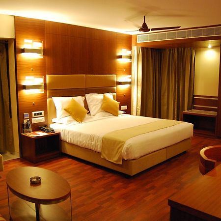 Hotel Daspalla Visakhapatnam Buitenkant foto