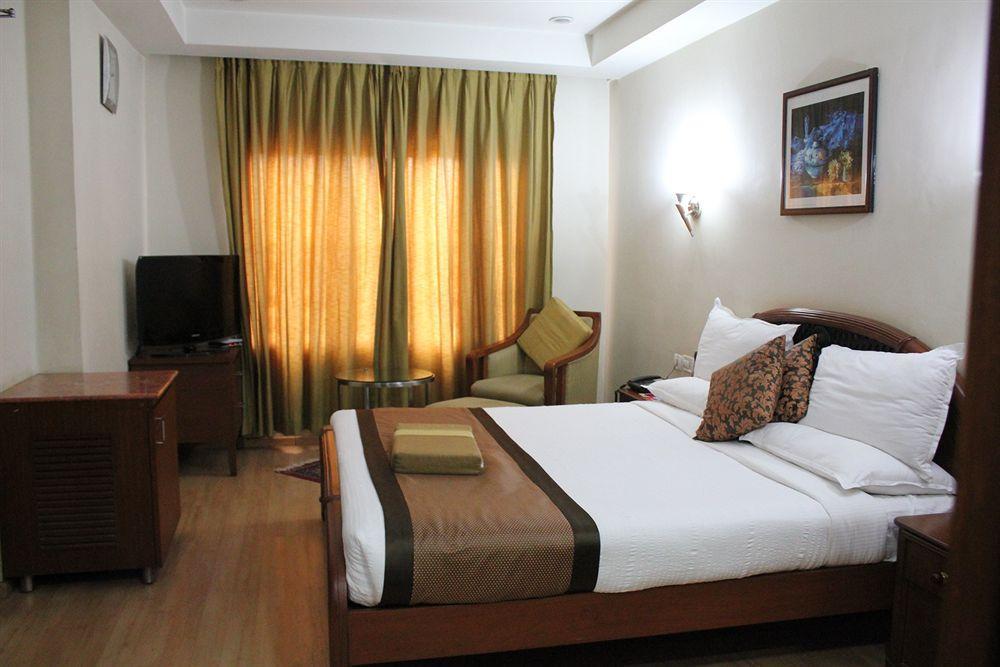 Hotel Daspalla Visakhapatnam Buitenkant foto