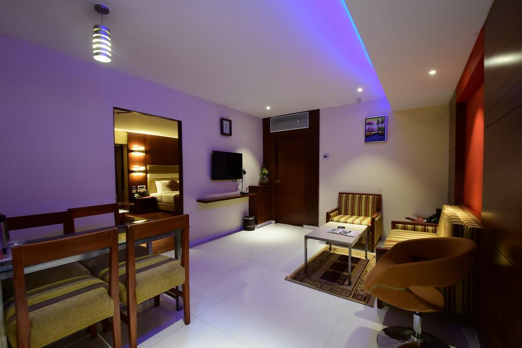 Hotel Daspalla Visakhapatnam Buitenkant foto