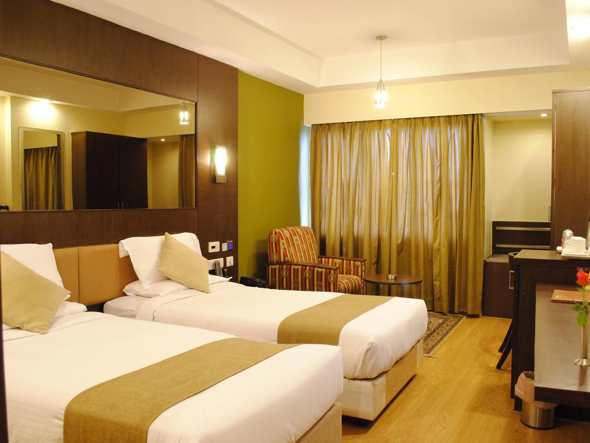 Hotel Daspalla Visakhapatnam Buitenkant foto