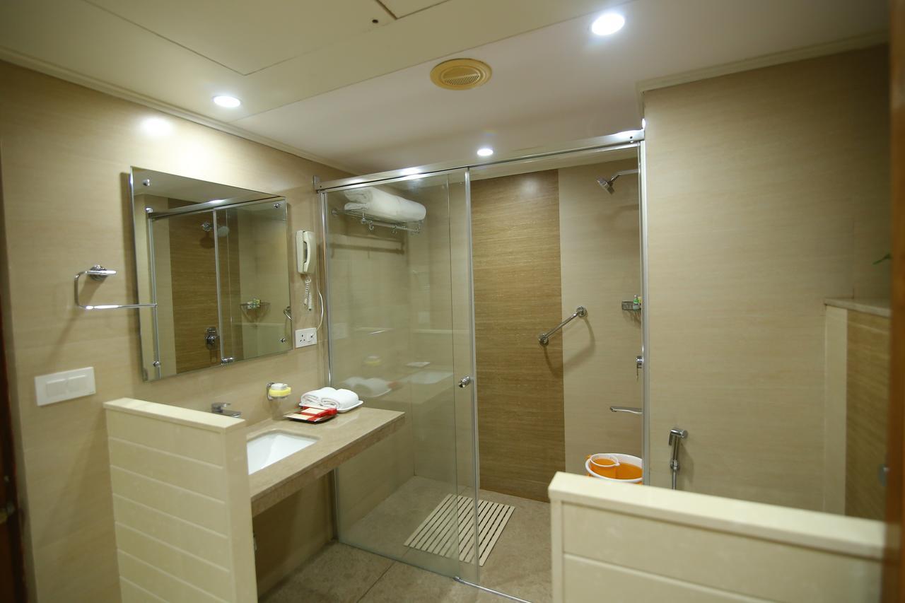 Hotel Daspalla Visakhapatnam Buitenkant foto