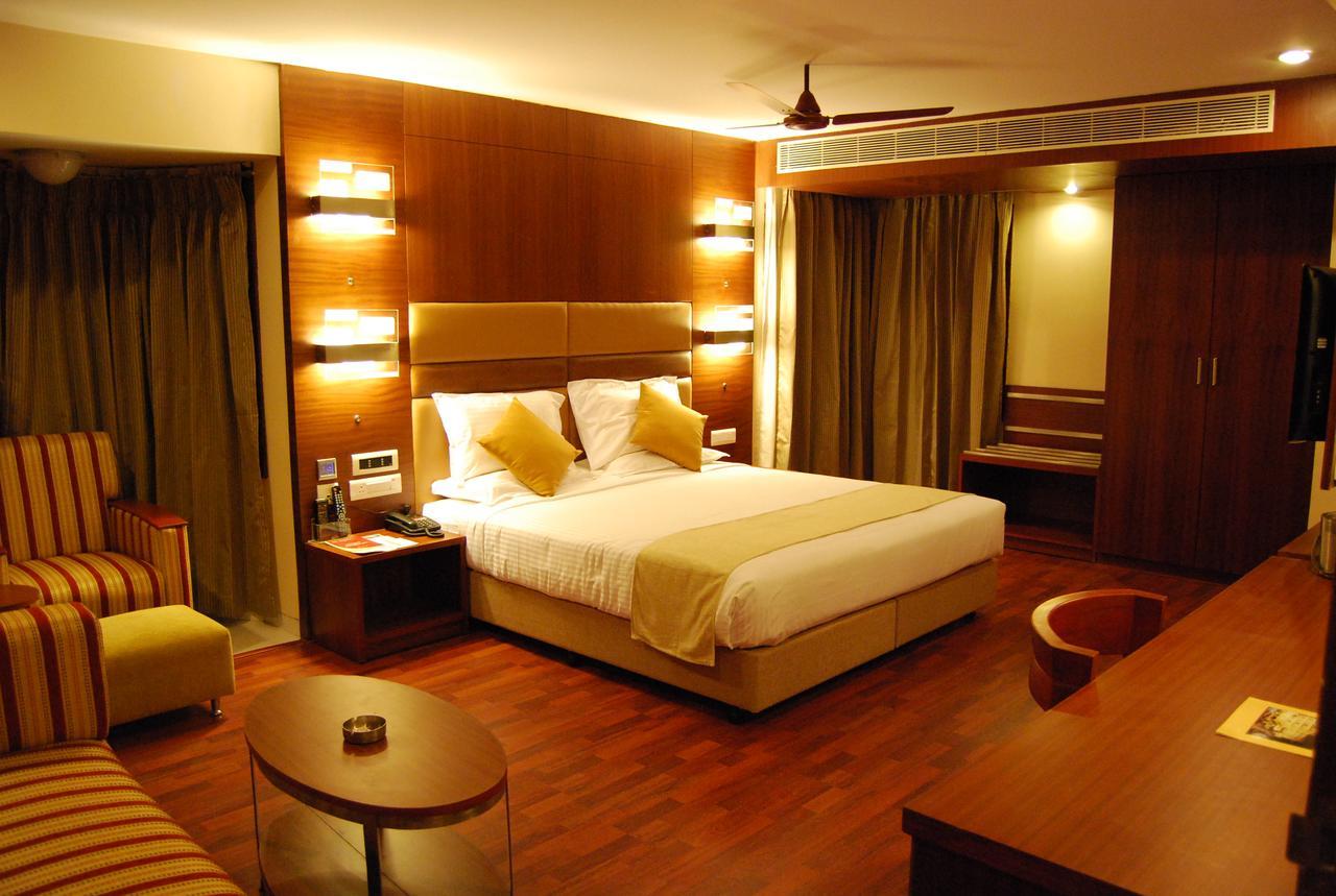 Hotel Daspalla Visakhapatnam Buitenkant foto