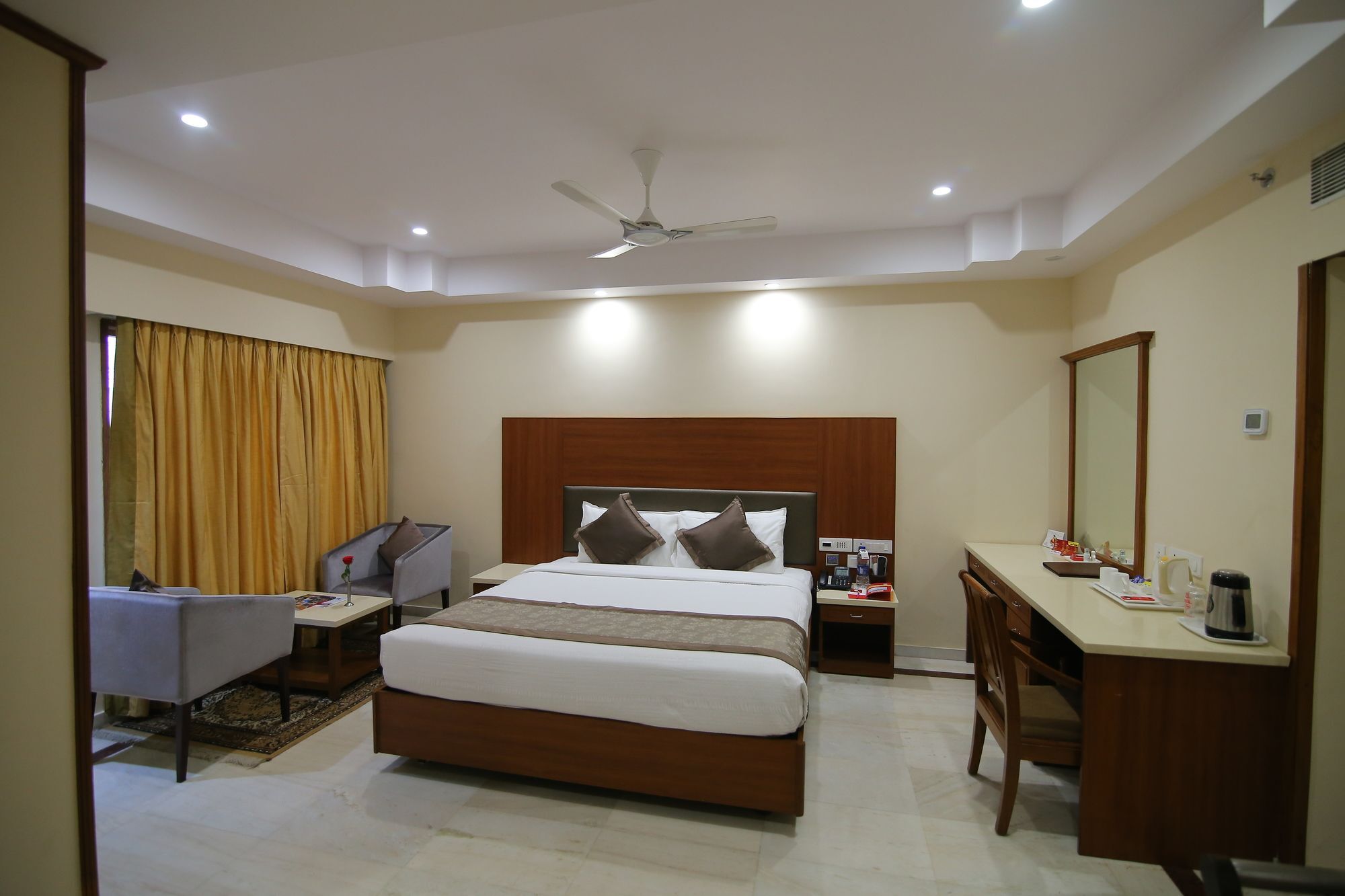Hotel Daspalla Visakhapatnam Buitenkant foto